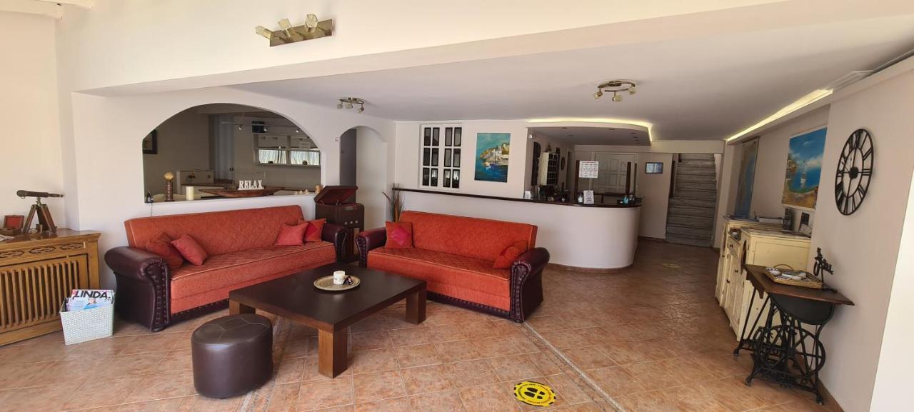 Apart Otel Aretousa